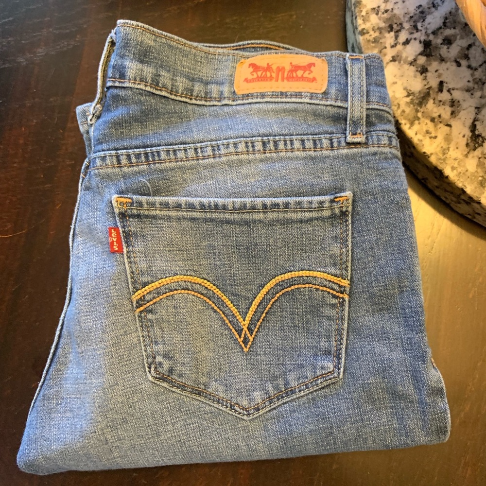 Levi’s 524 skinny sz 5 x 31.5” most comfy jeans ever